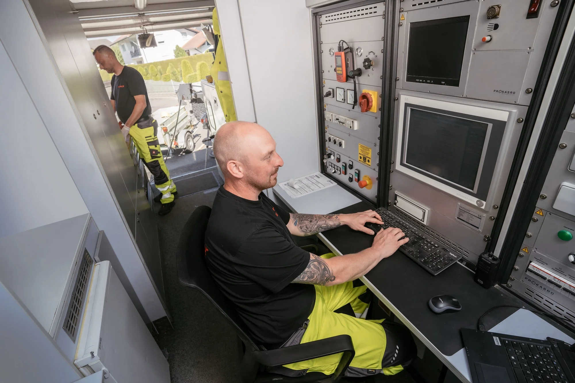 Krantransport in München auf Baustelle